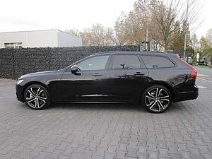 Volvo  Plus Dark B4 Benzin StandHZG AHK Panorama Leder AHK-el. klappb. digitales Cockpi