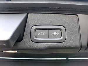 Volvo  2WD B4 Diesel EU6d Plus Dark StandHZG Leder digitales Cockpit Memory Sitze Sound