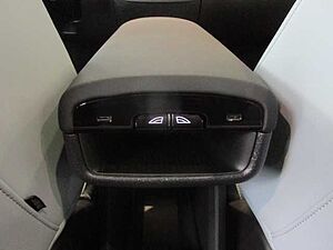 Volvo  AWD Performance Pure Electric Twin Ultra Allrad StandHZG Panorama digitales Cock
