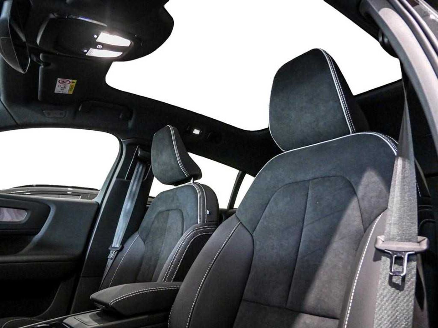 Volvo  Plus Recharge Pure Electric Navi Kam Blis ACC