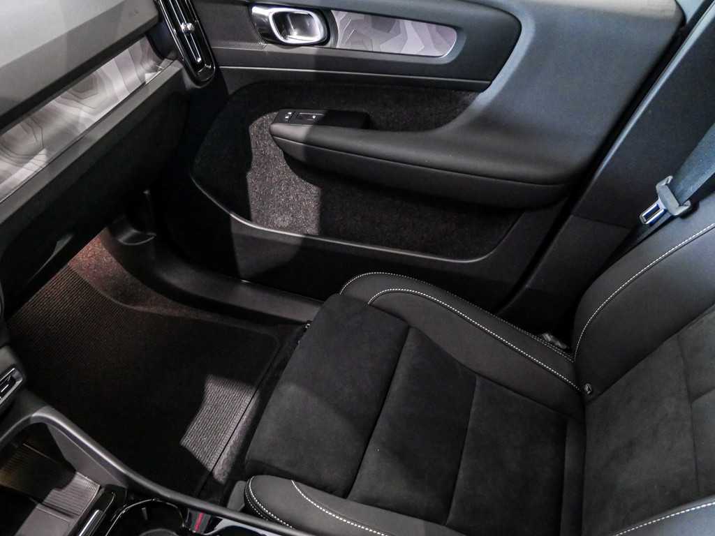 Volvo  Plus Recharge Pure Electric Navi Kam Blis ACC