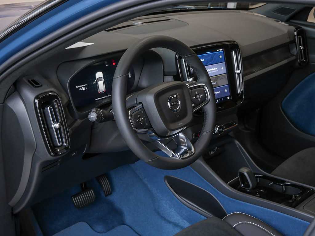 Volvo  Recharge Twin Plus Pure Electric AWD ACC Google Kamera SHZ