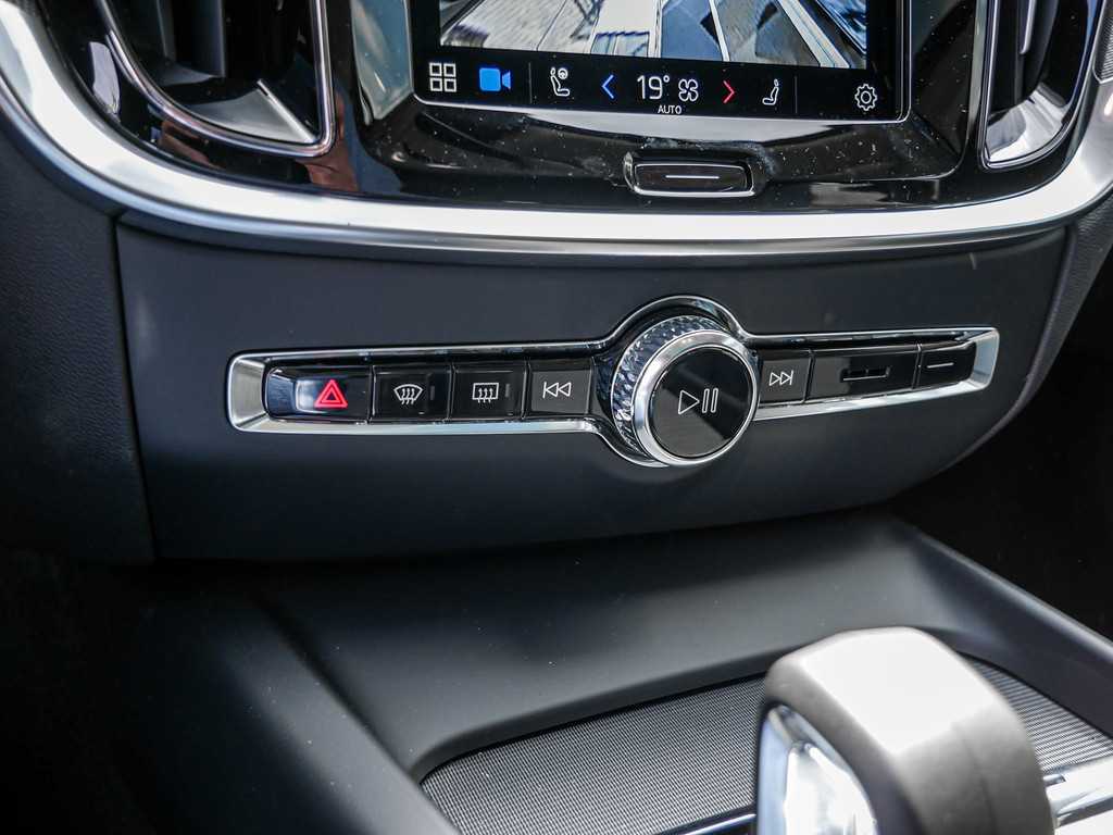 Volvo  Ultimate Dark ACC 360° Stdhzg Google Sport