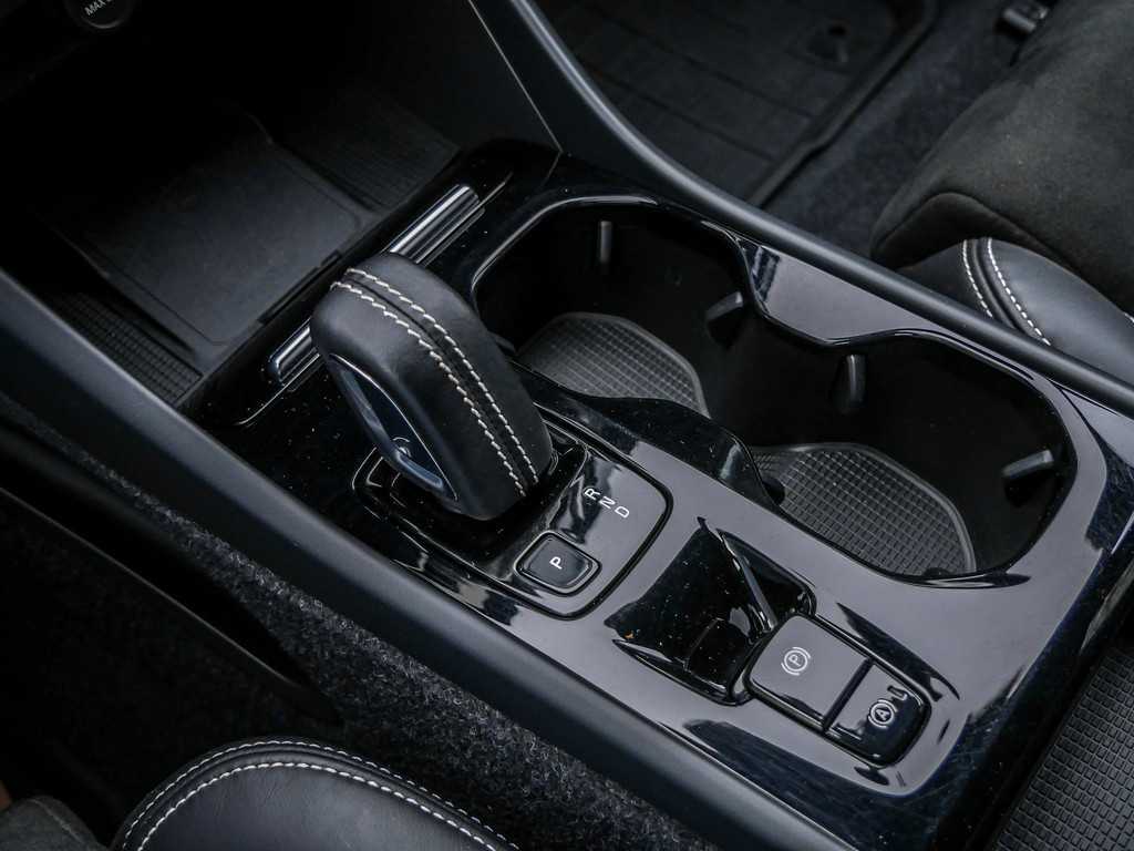 Volvo  T5 Recharge R-Design Kam ACC H-K