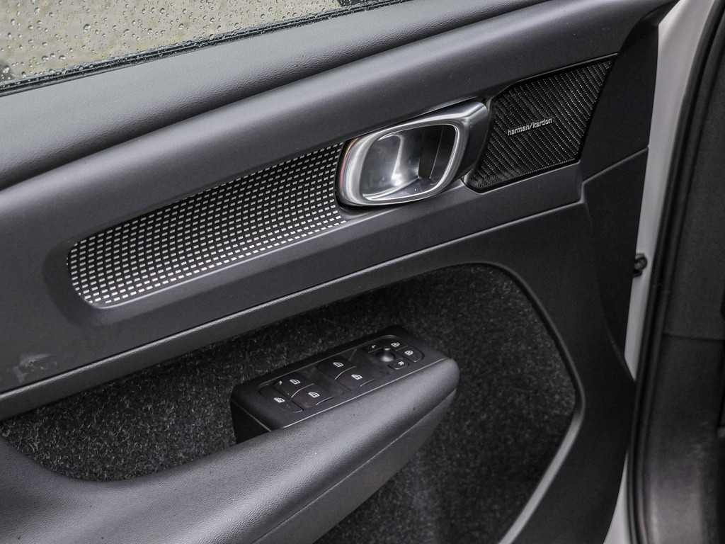 Volvo  T5 R-Design AWD Kam Navi H-K Apple