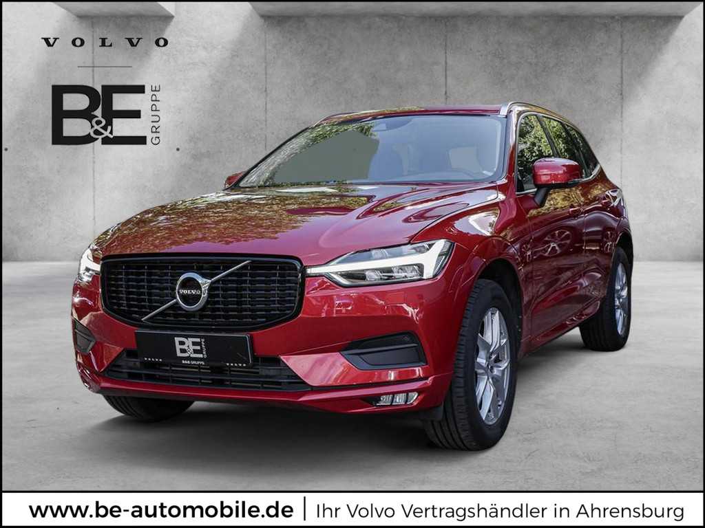 Volvo  D4 AWD Momentum Navi Kam Pano AHK