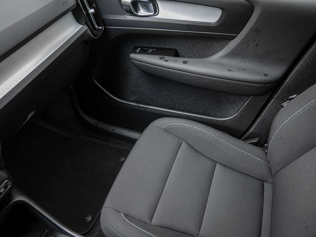 Volvo  T3 Momentum Pro Geartronic Kam SHZ Navi