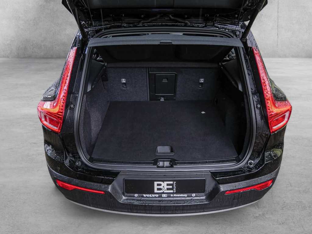 Volvo  T3 Momentum Pro Geartronic Kam SHZ Navi