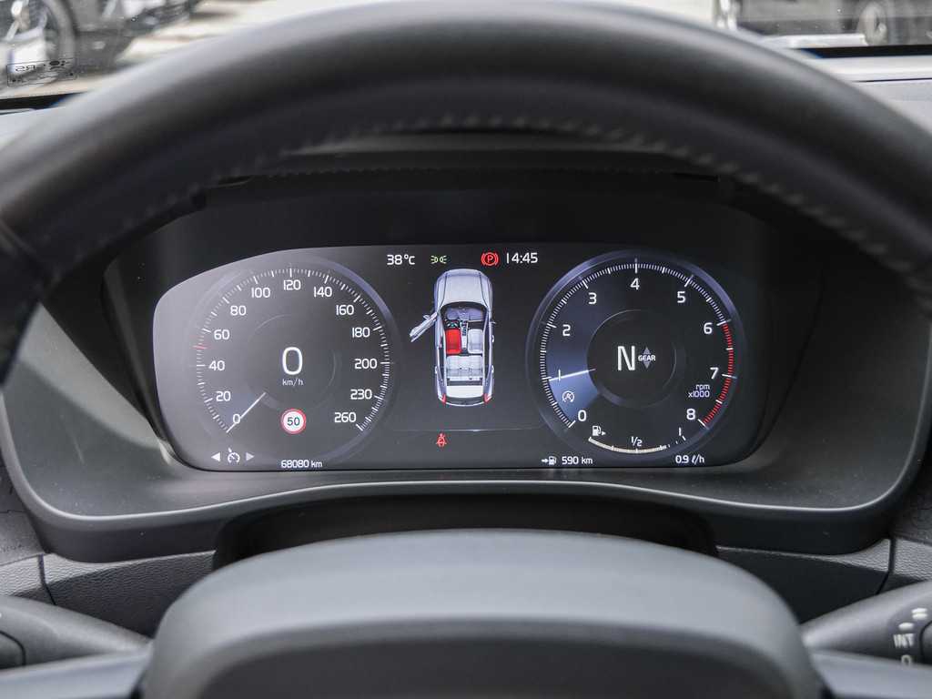 Volvo  T3 Basis Navi SHZ KAM BLIS PDC