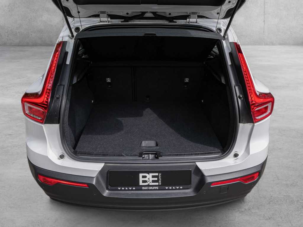 Volvo  T3 Basis Navi SHZ KAM BLIS PDC