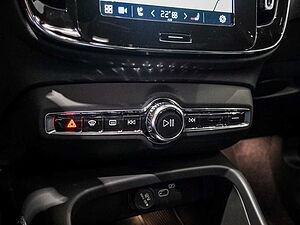 Volvo  Plus Recharge Pure Electric Navi Kam Blis ACC