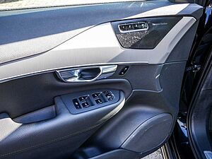 Volvo  T8 Recharge Inscription Expression AWD Pano HUD Luft 360°