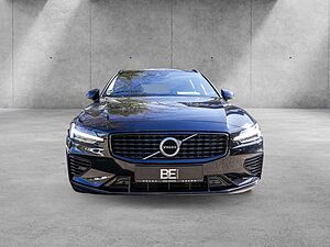 Volvo  T6 Recharge AWD R-Design H-K Pano Kam