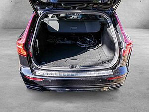 Volvo  T6 Recharge AWD R-Design H-K Pano Kam