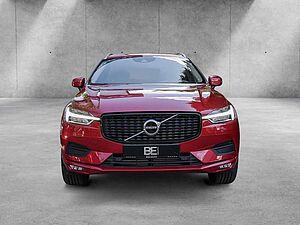 Volvo  D4 AWD Momentum Navi Kam Pano AHK