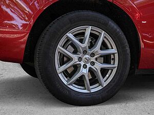 Volvo  D4 AWD Momentum Navi Kam Pano AHK