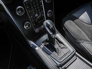 Volvo  T2 R-Design Geartronic LED Navi SHZ