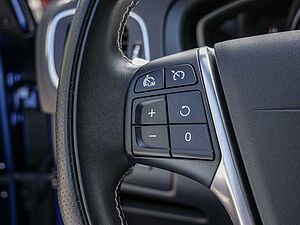 Volvo  T2 R-Design Geartronic LED Navi SHZ