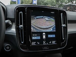 Volvo  T3 Momentum Pro Geartronic Kam SHZ Navi
