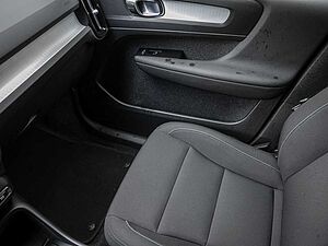 Volvo  T3 Momentum Pro Geartronic Kam SHZ Navi