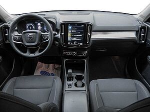 Volvo  T3 Momentum Pro Geartronic Kam SHZ Navi