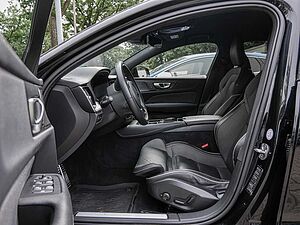 Volvo  T6 AWD R-Design Recharge Plug-In Hybrid