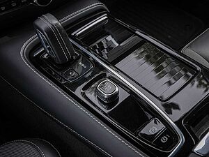 Volvo  T6 AWD R-Design Recharge Plug-In Hybrid