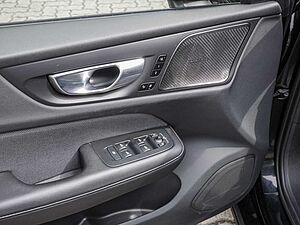 Volvo  T6 AWD R-Design Recharge Plug-In Hybrid