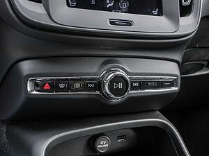 Volvo  T3 Basis Navi SHZ KAM BLIS PDC