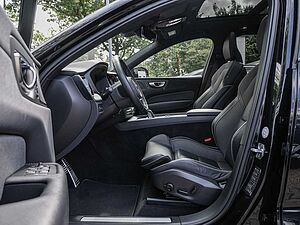 Volvo  T8 AWD R-Design Recharge AHK LUFT HUD