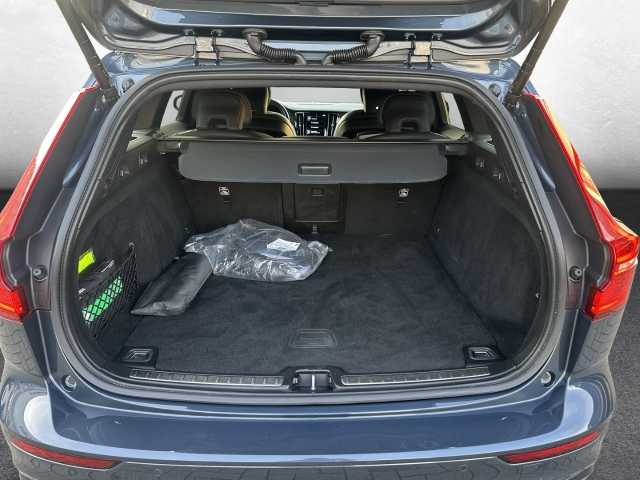 Volvo  R-Design Recharge Plug-In Hybrid AWD T8 Twin Engine EU6d