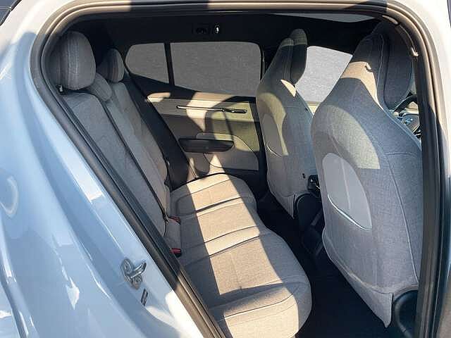 Volvo  Ultra Single Motor Extended Range ACC BLIS