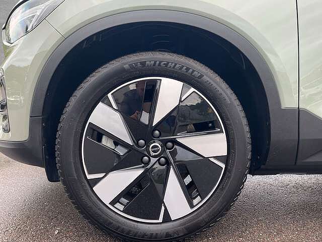 Volvo  Recharge Pure Electric Plus Single Motor ACC