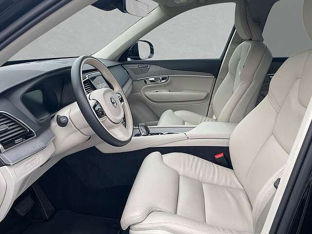 Volvo  T8 AWD Core Automatik 7-Sitzer  ACC BLIS