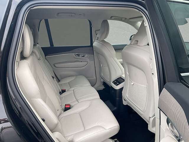 Volvo  T8 AWD Core Automatik 7-Sitzer  ACC BLIS