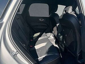Volvo  B5 AWD Mild-Hybrid Plus Dark AHK ACC BLIS