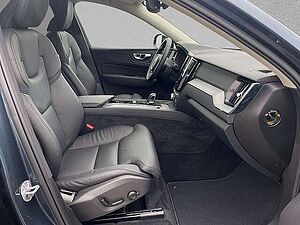 Volvo  T6 AWD Plug-in Hybrid Plus Dark AHK ACC SD