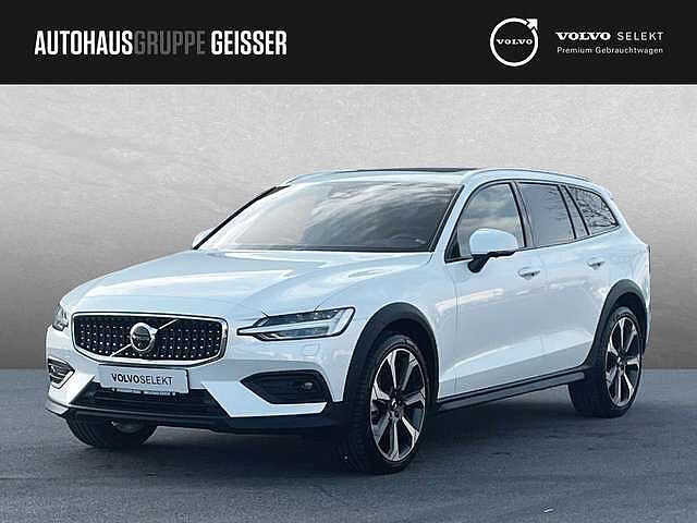 Volvo  B4 AWD Mild-Hybrid Ultimate