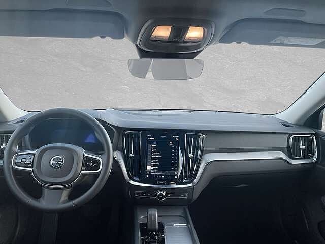 Volvo  B4 AWD Mild-Hybrid Ultimate