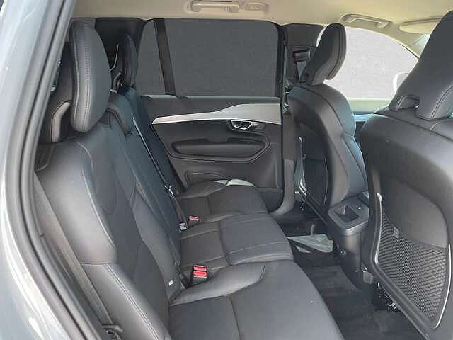 Volvo  B5 AWD Mild-Hybrid Core 7-Sitzer  ACC