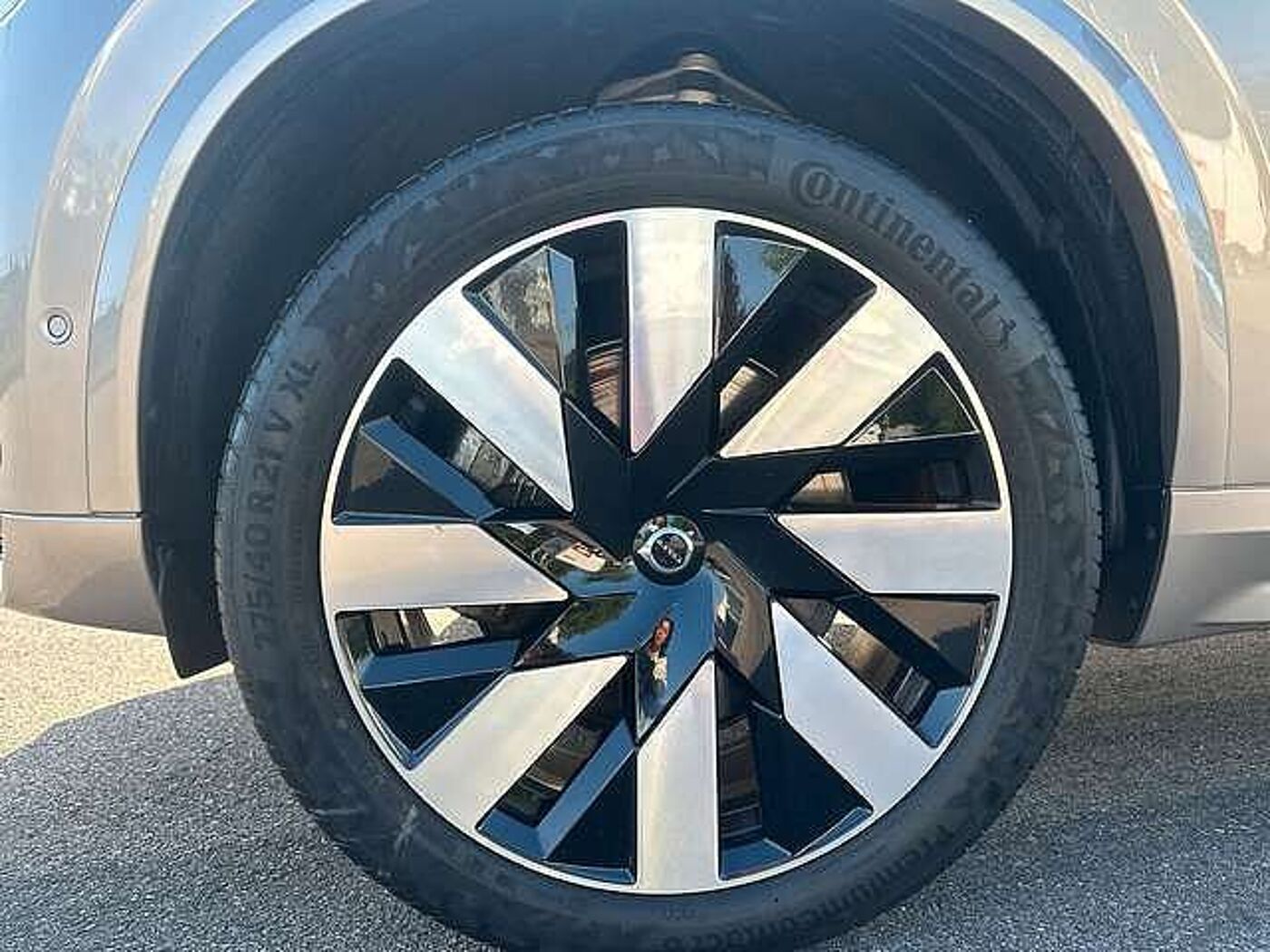 Volvo  T8 AWD Recharge Ultimate Dark 7-Sitzer AHK