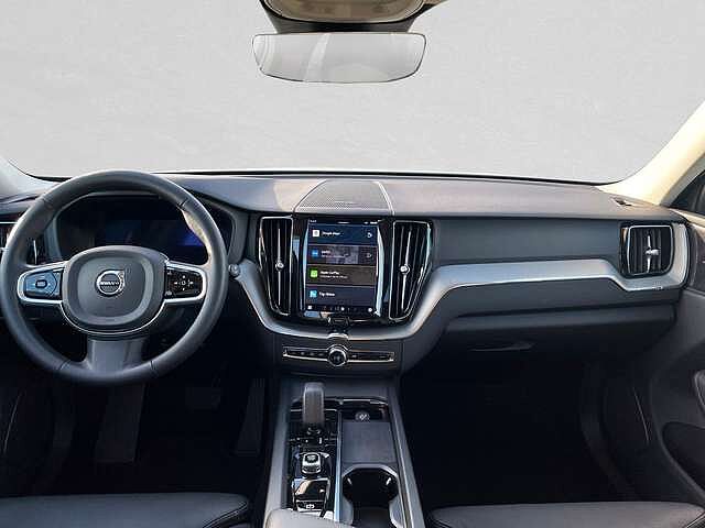 Volvo  B4 Mild-Hybrid Plus Dark ACC BLIS SD