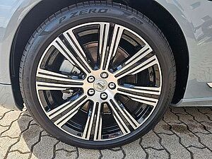 Volvo  T8 AWD Recharge Ultimate Bright ACC BLIS HUD