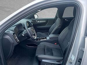 Volvo  T2 Automatik Plus Dark ACC BLIS LED 20'