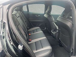 Volvo  B5 AWD Mild-Hybrid Ultimate Dark ACC BLIS SD