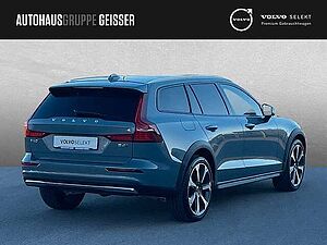 Volvo  B4 AWD Mild-Hybrid Ultimate