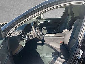 Volvo  B4 AWD Mild-Hybrid Ultimate