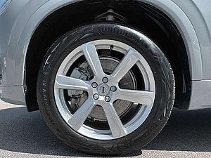 Volvo  B5 AWD Mild-Hybrid Core 7-Sitzer  ACC