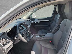 Volvo  B5 AWD Mild-Hybrid Core 7-Sitzer  ACC
