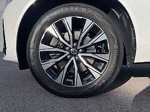 Volvo  B4 Mild-Hybrid Plus Dark ACC BLIS SD